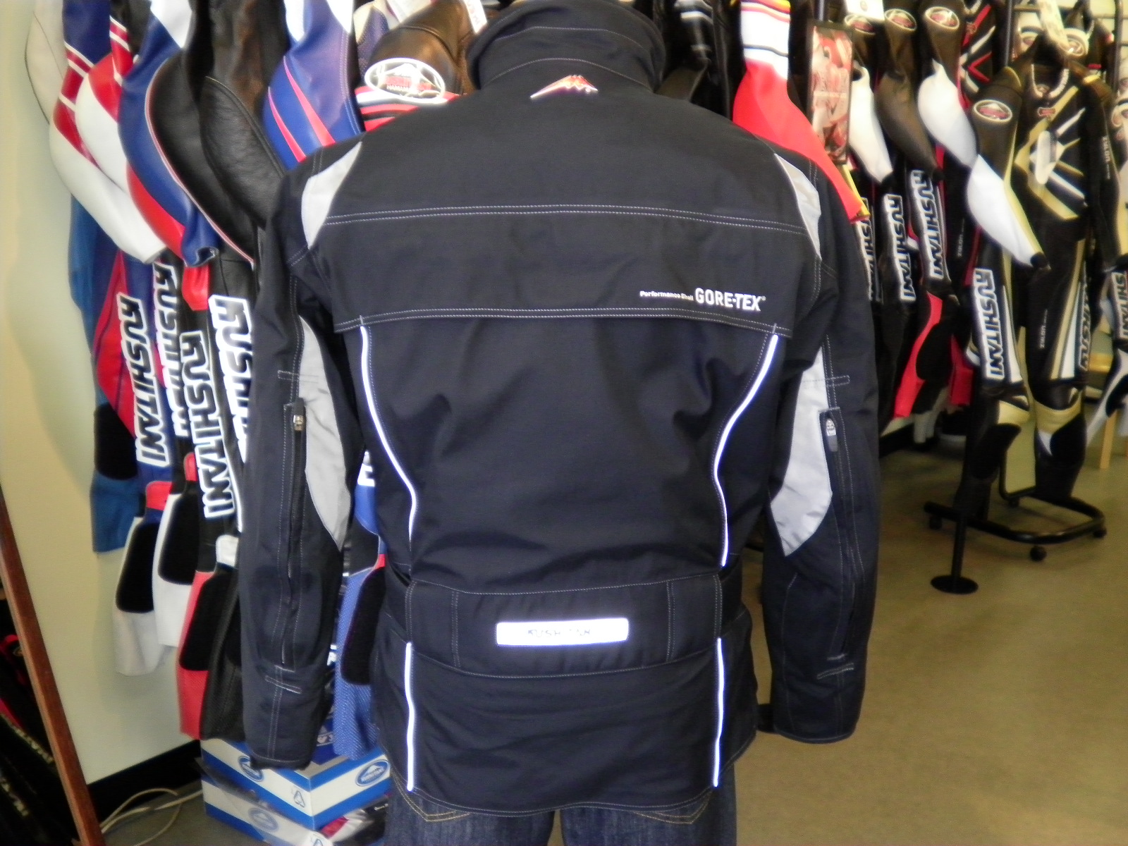 KUSHITANI クシタニ K-2593 GORE-TEX ゴアテックス ショートジャケット 